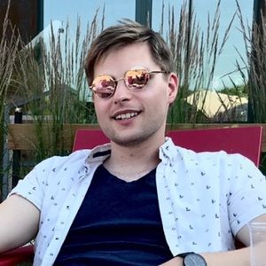 Meet your Posher, Eli